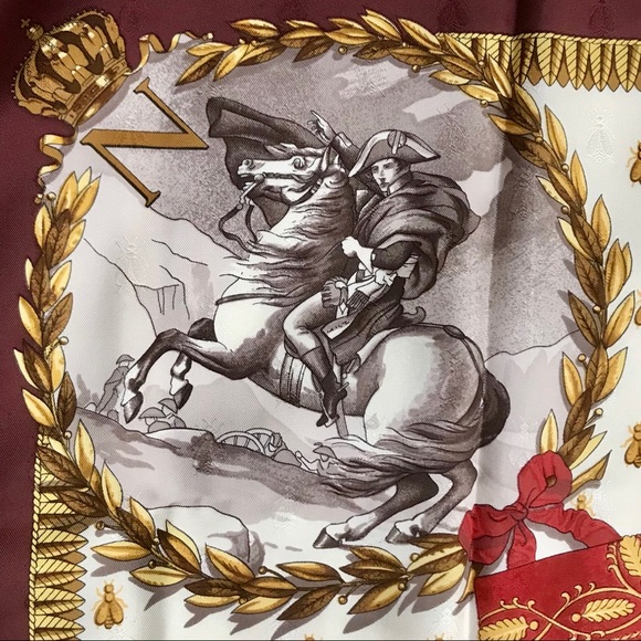 *SOLD* Hermès Burgundy Bee Jacquard Scarf 90cm “Napoléon” - Picture 6 of 12